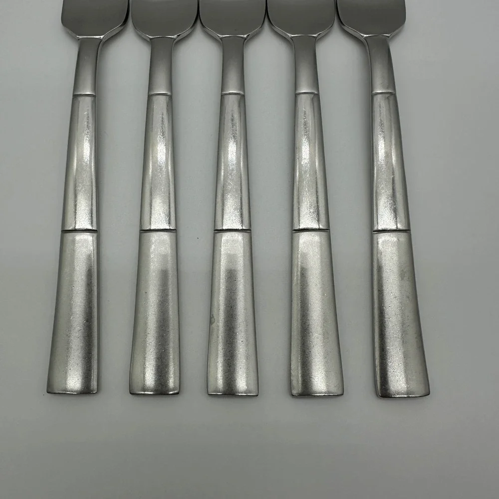 Oneida Echo Dinner Forks Set of 5 Stainless Steel 18/10 Flatware 8 inch Silver